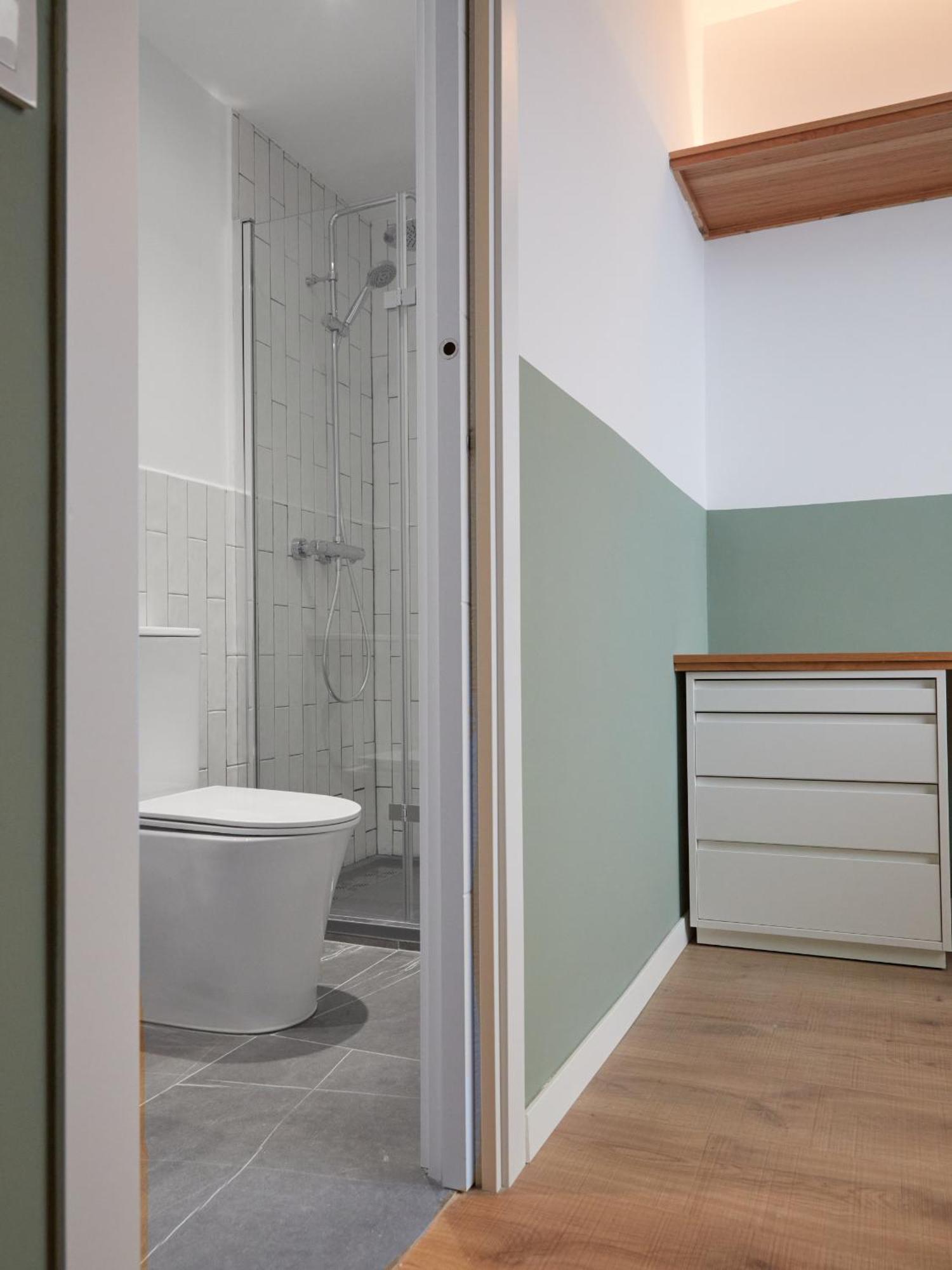 Ola Living Hostal Tetuan Madrid Buitenkant foto