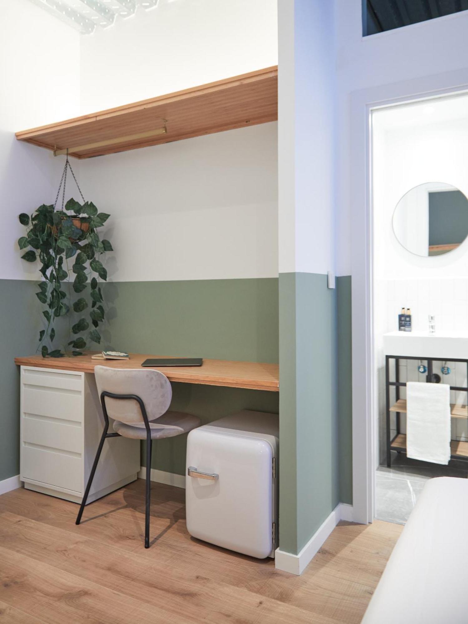 Ola Living Hostal Tetuan Madrid Buitenkant foto